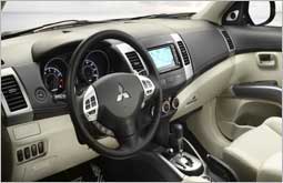 Mitsubishi Outlander Interior