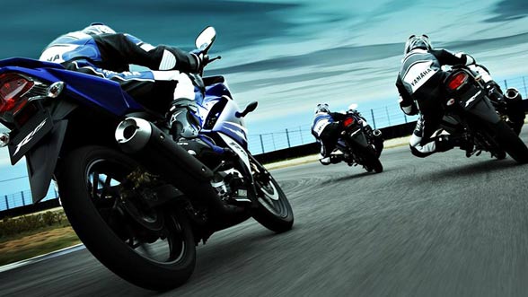 Yamaha R15 Back View Yamaha R15 Back View