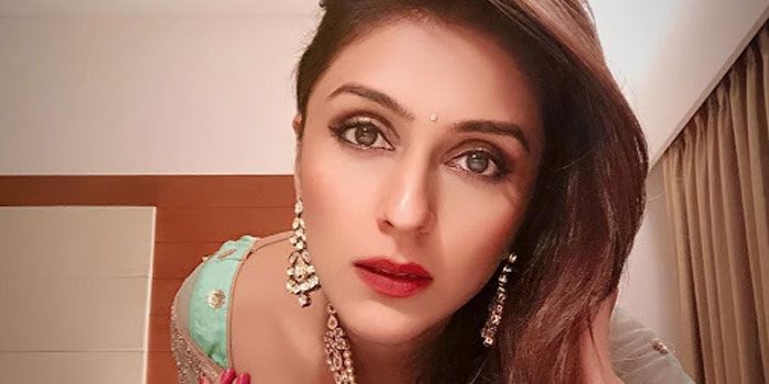 Aarti Chhabria top images