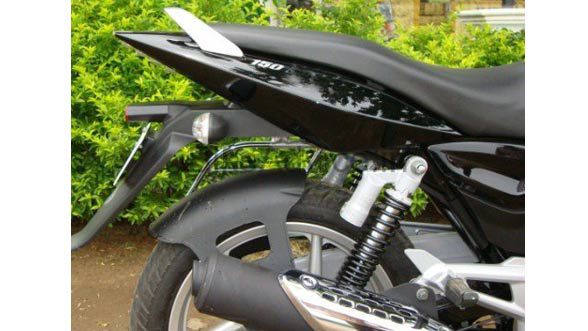 pulsar 150 mudguard cover