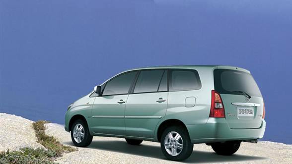 Toyota Innova Back Toyota Innova Back