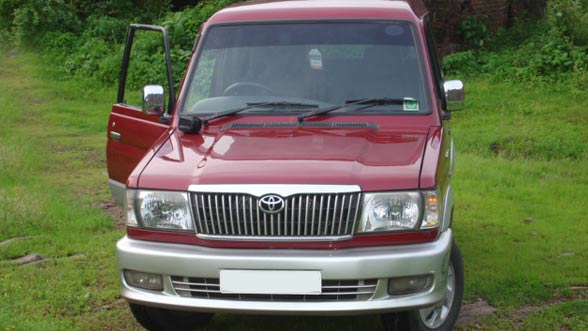 Toyota Qualis Modified