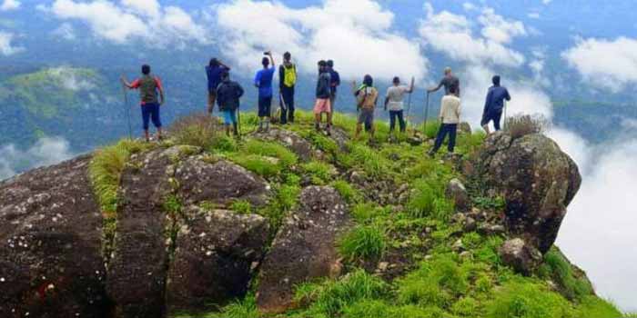 Chokramudi Trek