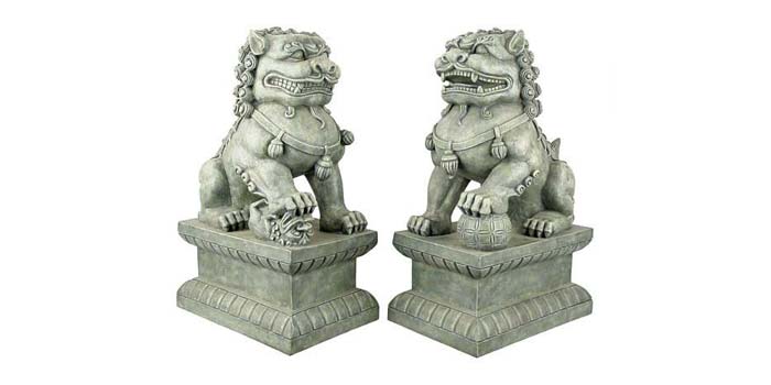 Foo Dogs