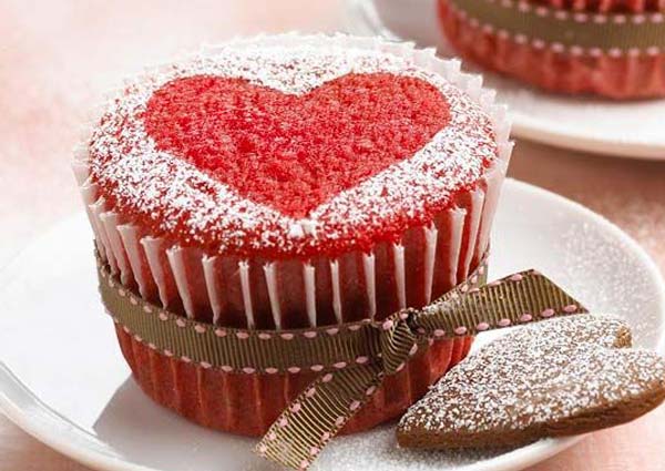 Red velvet cupcakes for V day
