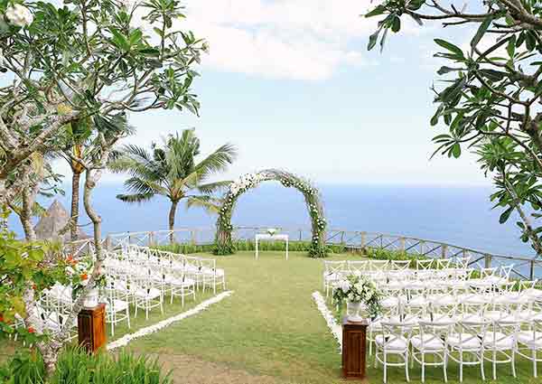 choose a naturally beautiful venue location