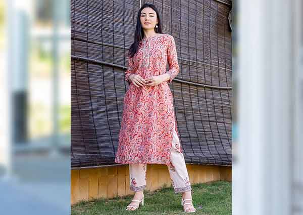 Embroided Kurtas with Straight Pants