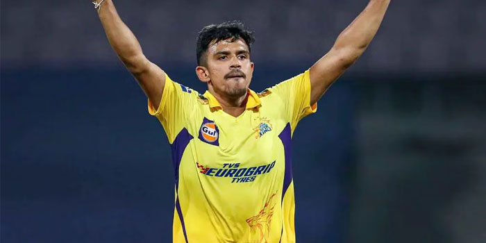 Maheesh Theekshana Profile - ICC Ranking, Age, Career Info & Stats |  SurfIndia.com