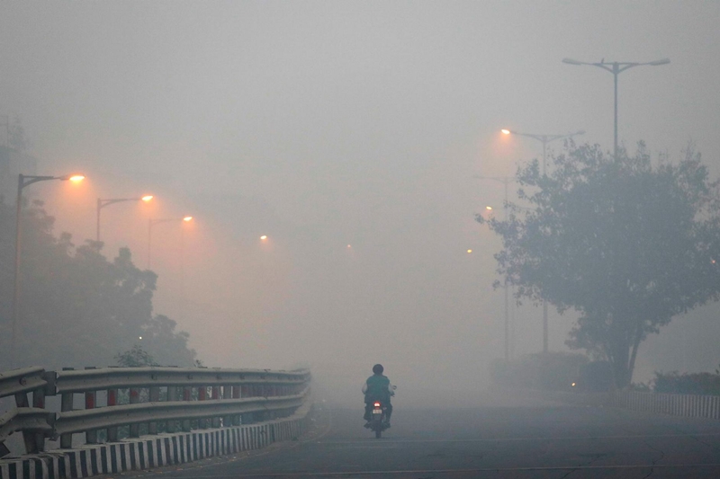 Smog In Delhi